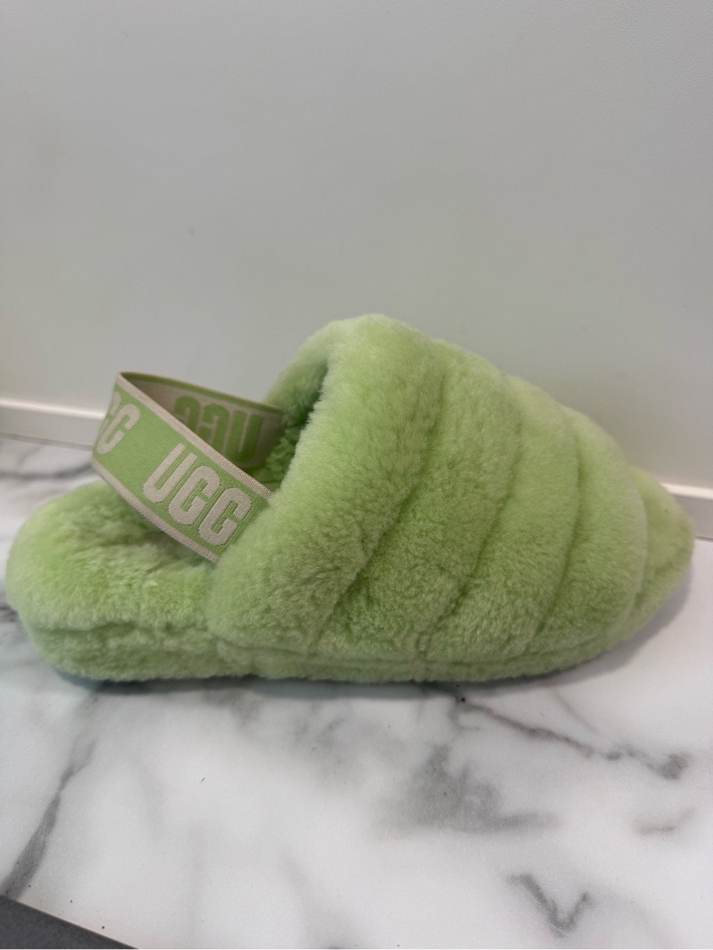 UGG Fluff Yeah Slide Sheepskin Slipper Sandals Green Women’s Size 6